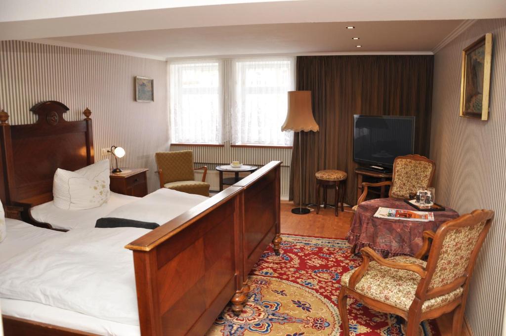 Hotel Goldene Sonne آرنشتات الغرفة الصورة